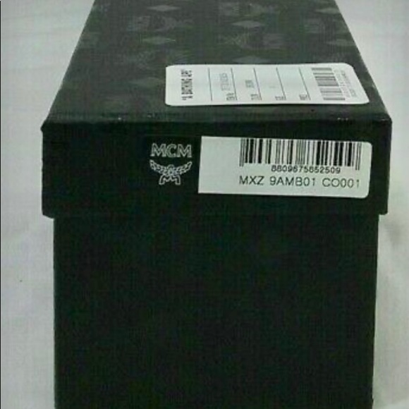 MCM x A Bathing Ape Baby Milo Charm Keychain - Picture 4 of 6